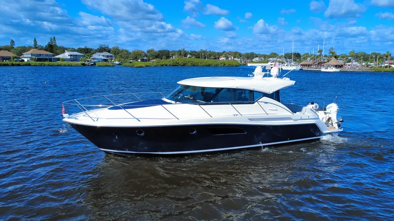 Slide: The Image of Tiara C44 Coupe 2016 - 94