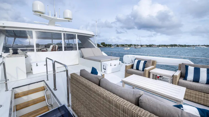 Slide: The Image of Luxurious 2018 Ocean Alexander 85 E yacht with spacious outdoor seating and scenic ocean view. - 37