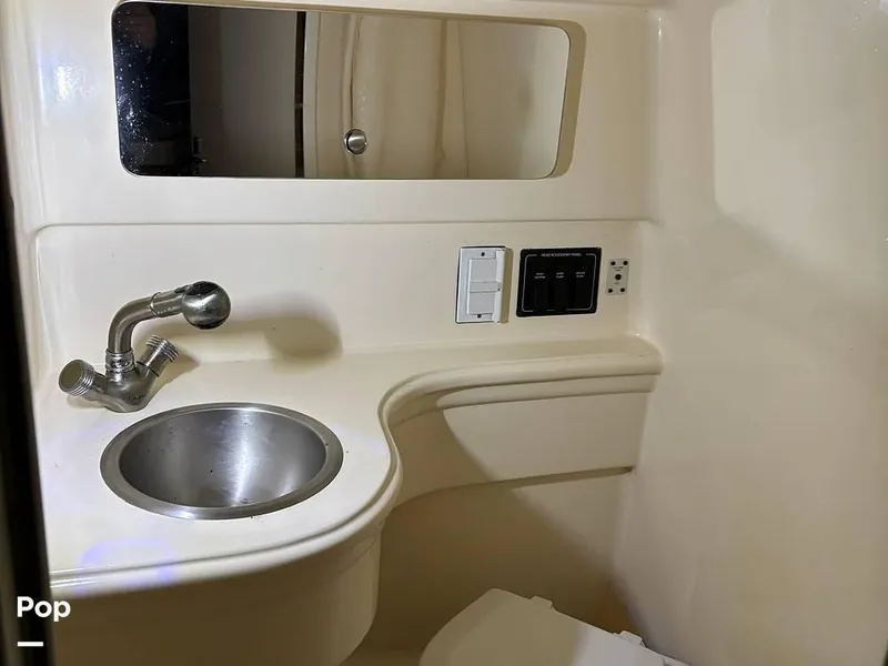 Slide: The Image of 2004 Larson 240 Cabrio for sale in Northwood, NH - 17