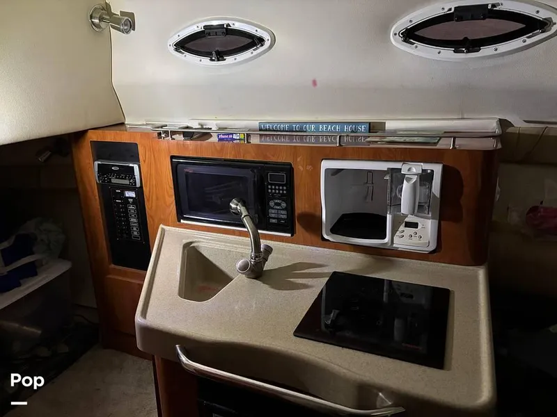 Slide: The Image of 2004 Larson 240 Cabrio for sale in Northwood, NH - 23