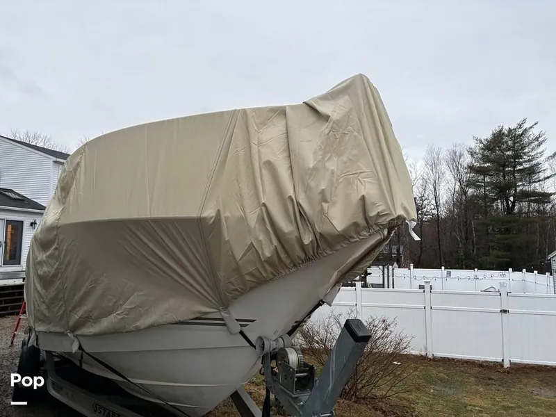 Slide: The Image of 2004 Larson 240 Cabrio for sale in Northwood, NH - 29