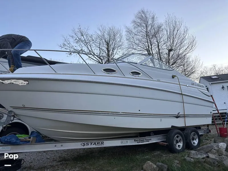 Slide: The Image of 2004 Larson 240 Cabrio for sale in Northwood, NH - 5