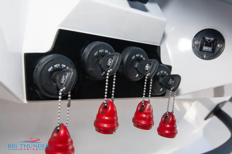 Slide: The Image of Hayaari Marine H44Z 2023 - 54