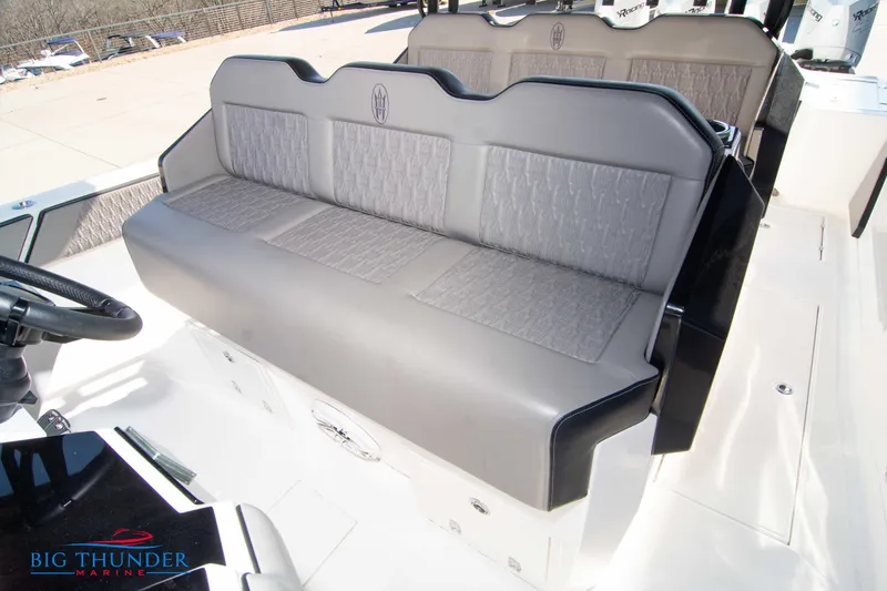 Slide: The Image of Hayaari Marine H44Z 2023 - 61