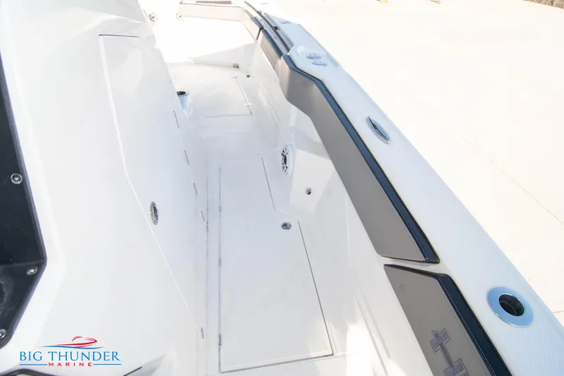 Slide: The Image of Hayaari Marine H44Z 2023 - 65