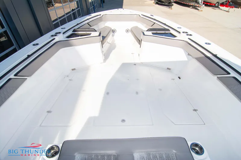 Slide: The Image of Hayaari Marine H44Z 2023 - 66