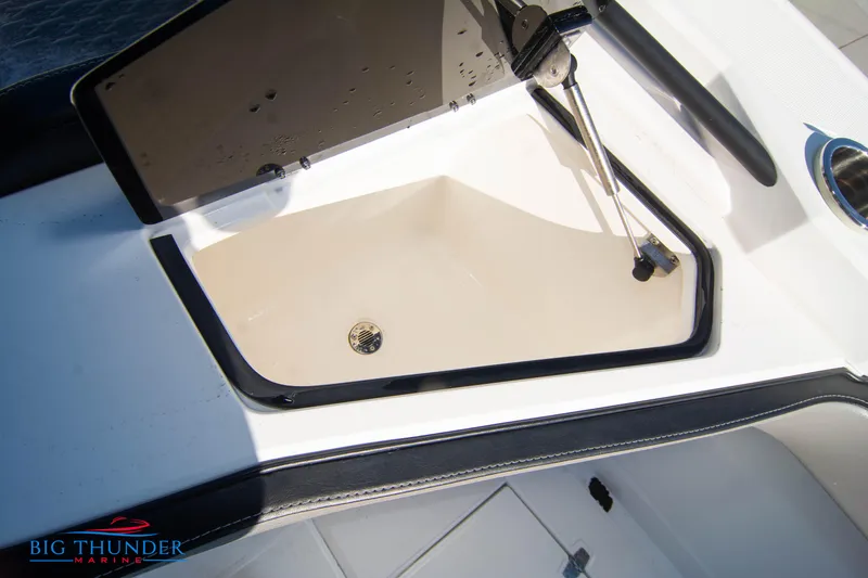 Slide: The Image of Hayaari Marine H44Z 2023 - 69