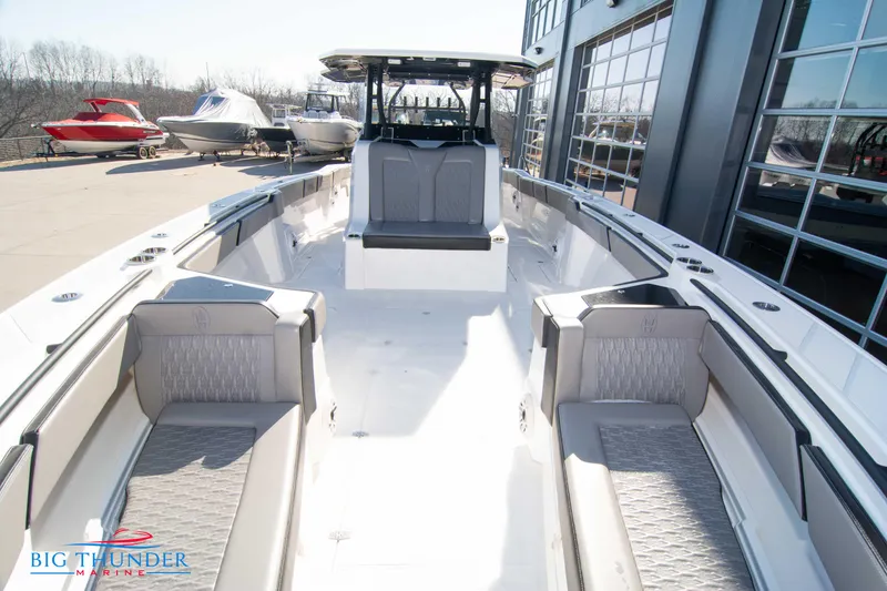 Slide: The Image of Hayaari Marine H44Z 2023 - 75