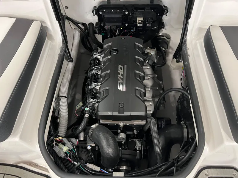 Slide: The Image of 2024 Yamaha Boats 195 S engine compartment with SHO engine. - 7