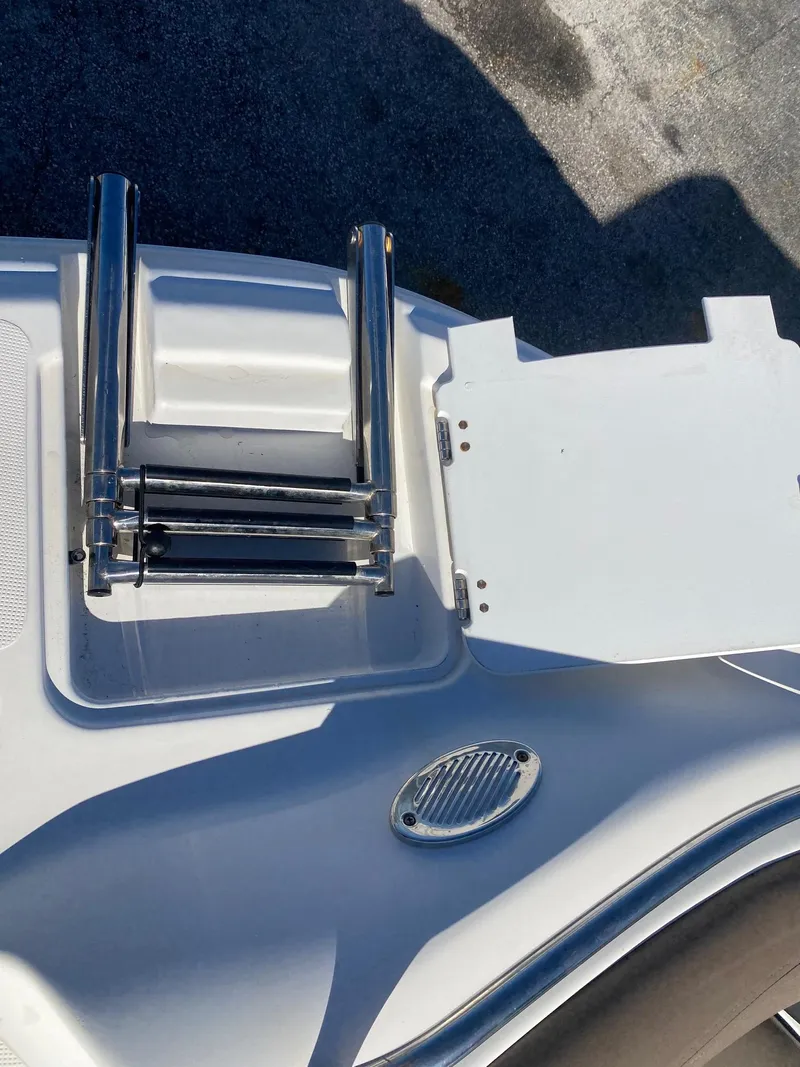 Slide: The Image of 2017 Hurricane SunDeck 2200 DC OB boat ladder and hatch. - 24