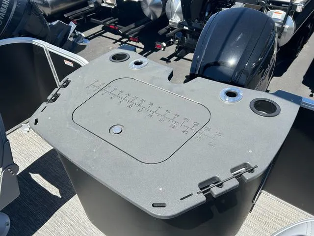 Slide: The Image of Bennington S Fishing 20 SF Pontoon 2024 - 28