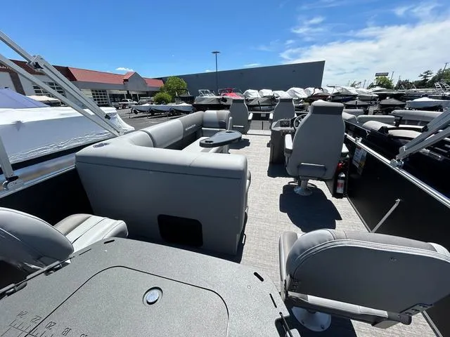 Slide: The Image of Bennington S Fishing 20 SF Pontoon 2024 - 32