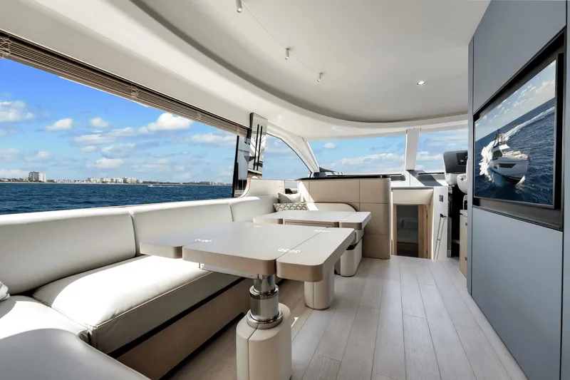 Slide: The Image of Azimut 68 2022 - 19