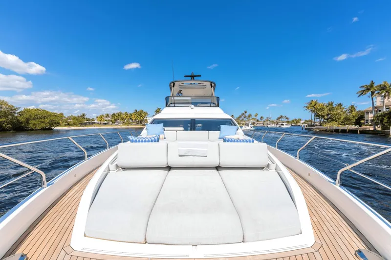 Slide: The Image of Azimut 68 2022 - 55