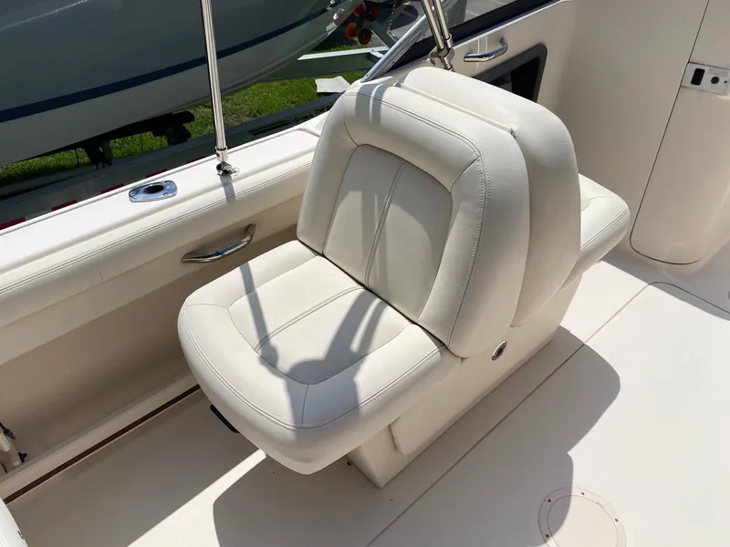 Slide: The Image of Grady-White Freedom 225 2016 - 21