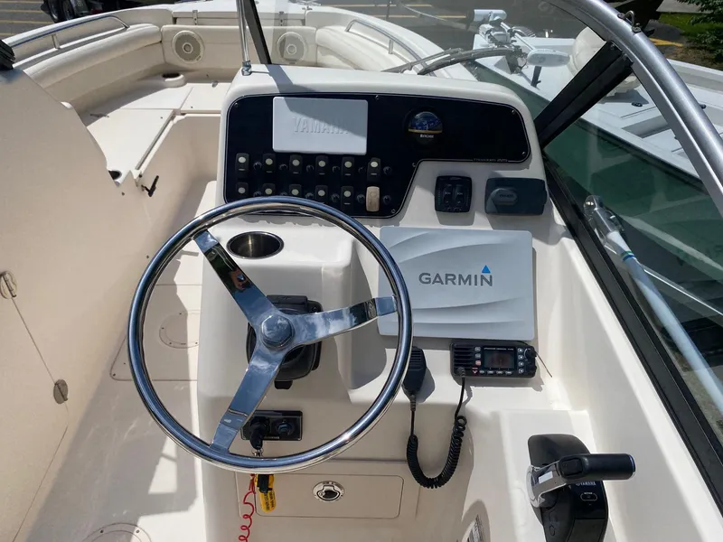 Slide: The Image of Grady-White Freedom 225 2016 - 22