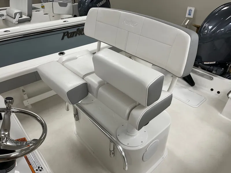 Slide: The Image of Parker Marine 2300 Special Edition 2024 - 3