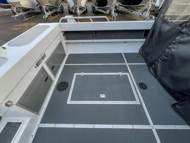 Slide: The Image of North River 23 SeaHawk 2026 - 15