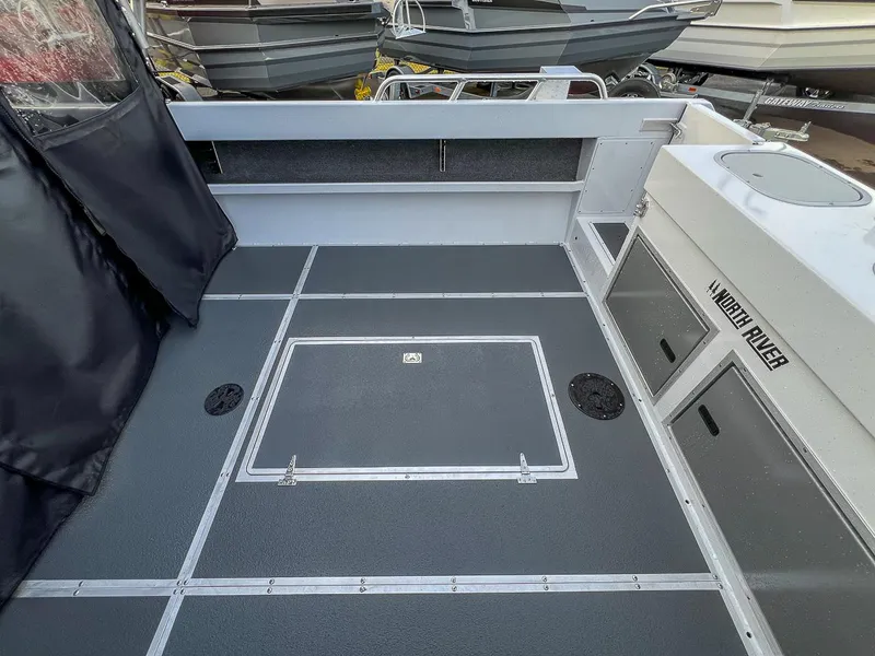 Slide: The Image of North River 23 SeaHawk 2026 - 16