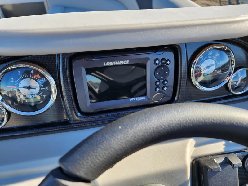 Slide: The Image of Dashboard of 2024 Trifecta 24RF LE 2 75 boat with Lowrance display. - 17