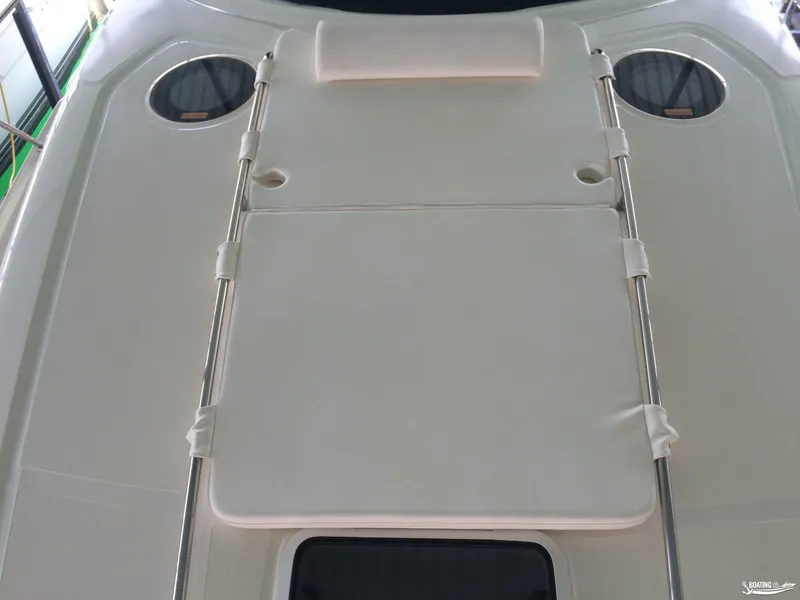 Slide: The Image of Sea Ray 320 Sundancer 2007 - 24