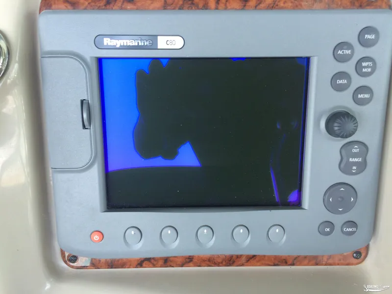 Slide: The Image of Sea Ray 320 Sundancer 2007 - 27