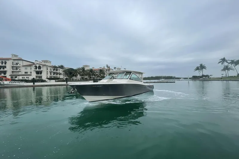 Slide: The Image of Grady-White Freedom 375 2017 - 1