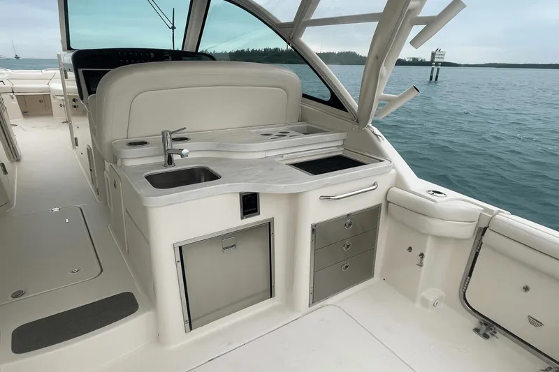 Slide: The Image of Grady-White Freedom 375 2017 - 16