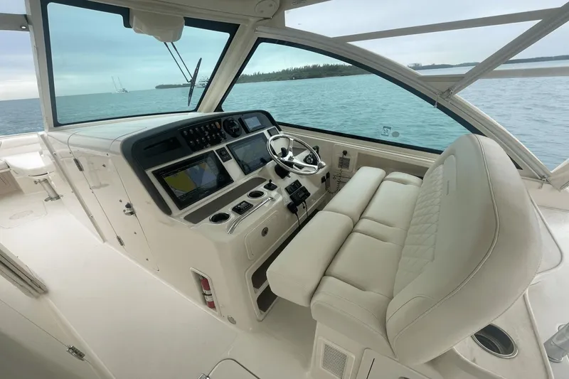 Slide: The Image of Grady-White Freedom 375 2017 - 17