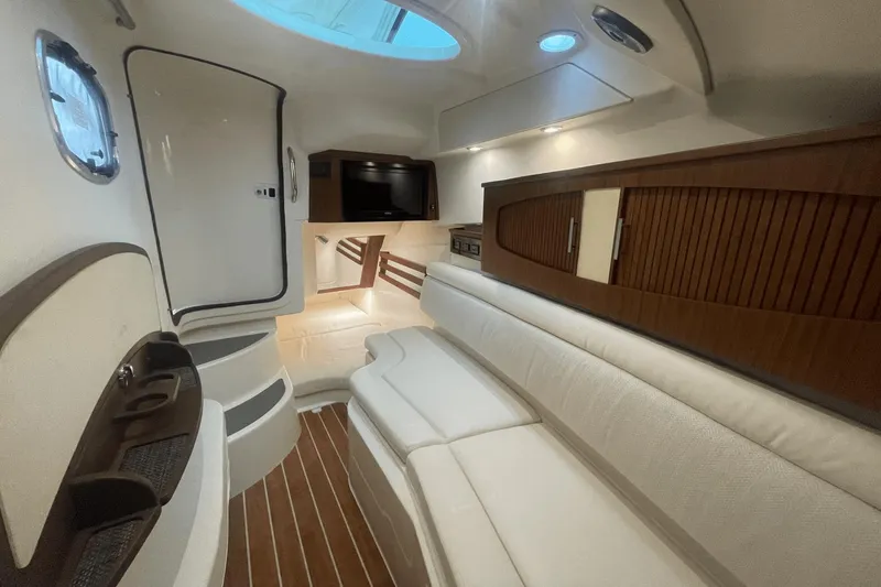 Slide: The Image of Grady-White Freedom 375 2017 - 22