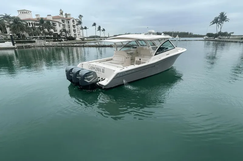 Slide: The Image of Grady-White Freedom 375 2017 - 4