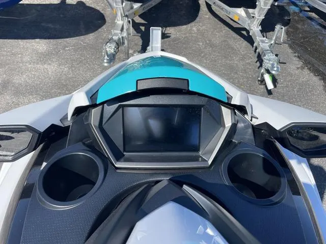 Slide: The Image of Yamaha FX® HO 2024 - 17