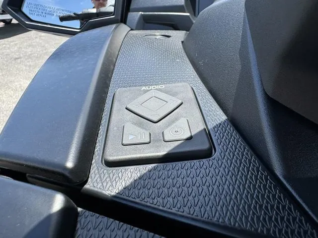 Slide: The Image of 2024 Yamaha Waverunner VX Cruiser® with Audio control panel close-up. - 10