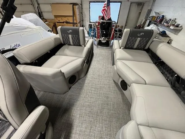 Slide: The Image of Interior of 2024 Barletta Lusso 23M pontoon boat with luxurious seating. - 10