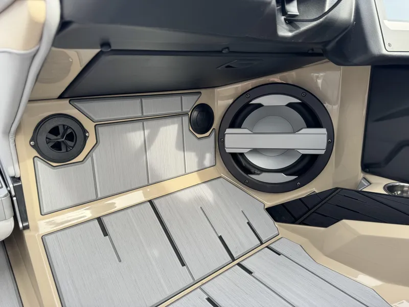 Slide: The Image of Supra SL 2024 - 26