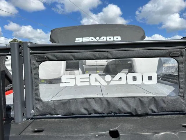 Slide: The Image of Sea-Doo Switch Sport 21 2024 - 6