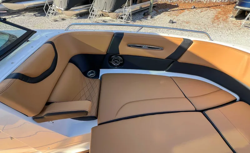 Slide: The Image of Luxurious seating in the 2024 Chaparral 307 SSX boat. - 20