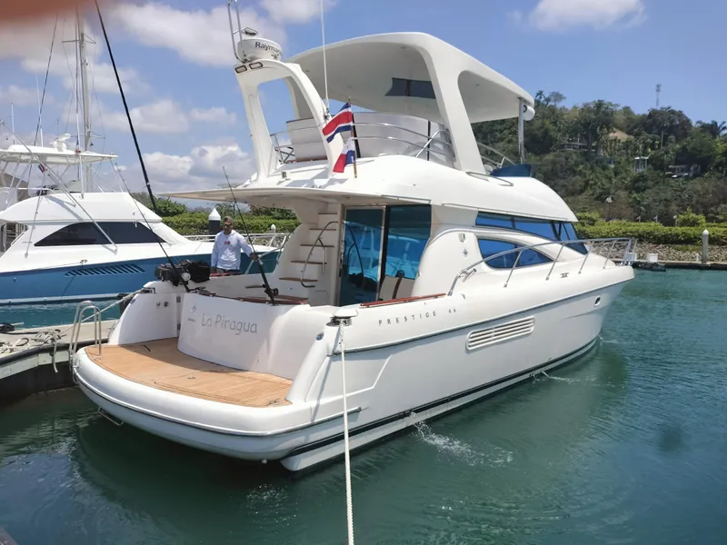 Slide: The Image of La Pirague Profile - 25