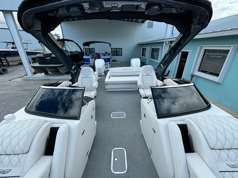 Slide: The Image of Bennington 27QXSBWAX2 2024 - 14