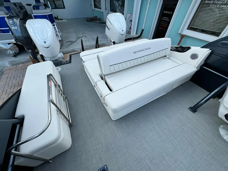 Slide: The Image of Bennington 27QXSBWAX2 2024 - 21