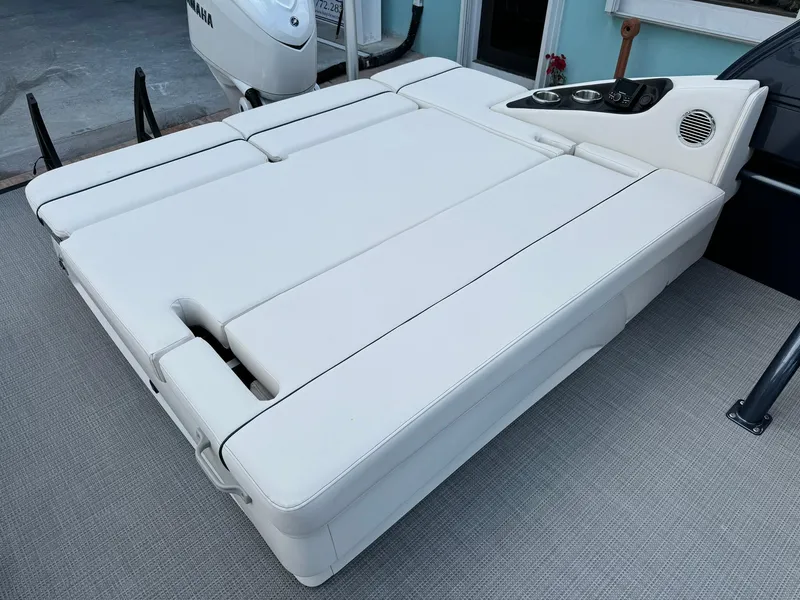 Slide: The Image of Bennington 27QXSBWAX2 2024 - 24