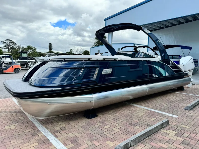 Slide: The Image of Bennington 27QXSBWAX2 2024 - 5