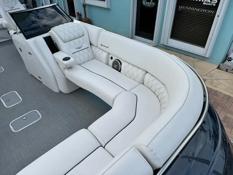 Slide: The Image of Bennington 27QXSBWAX2 2024 - 8