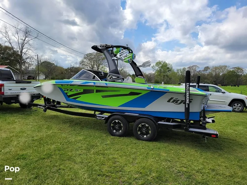 Slide: The Image of 2018 Tige RZ2 for sale in Norwood, LA - 18
