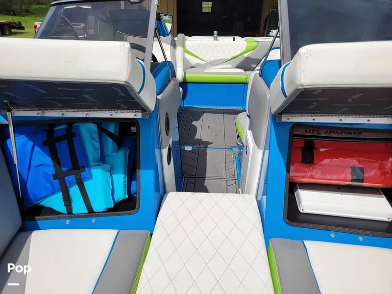 Slide: The Image of 2018 Tige RZ2 for sale in Norwood, LA - 63