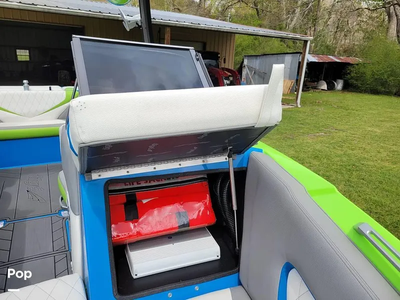 Slide: The Image of 2018 Tige RZ2 for sale in Norwood, LA - 65