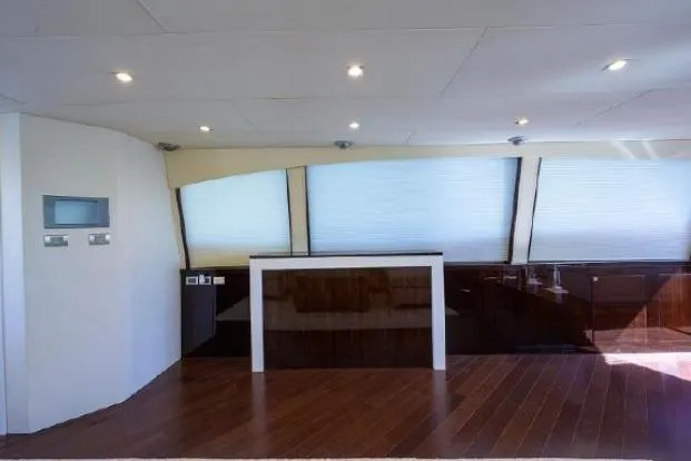 Slide: The Image of Lazzara Yachts LSX 95 Flybridge 2012 - 20