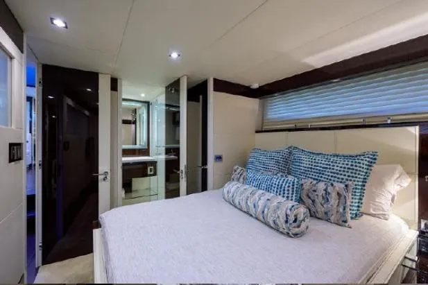 Slide: The Image of Lazzara Yachts LSX 95 Flybridge 2012 - 43