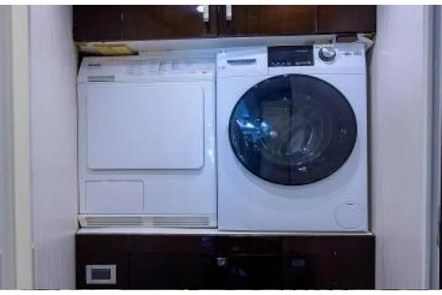 Slide: The Image of Lazzara Yachts LSX 95 Flybridge 2012 - 59