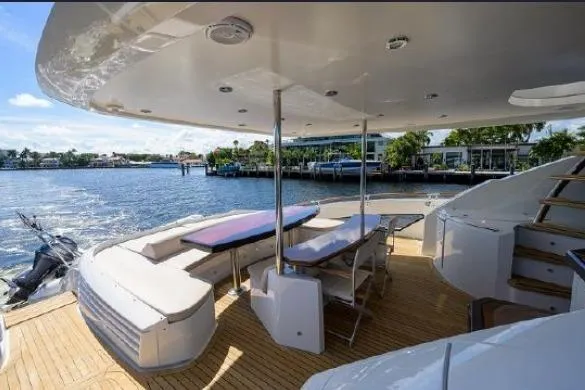 Slide: The Image of Lazzara Yachts LSX 95 Flybridge 2012 - 60